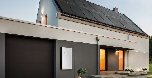 tesla-bg-e1633846943332